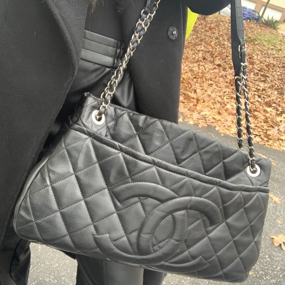 ❌SOLD❌CHANEL Black Caviar Handbag